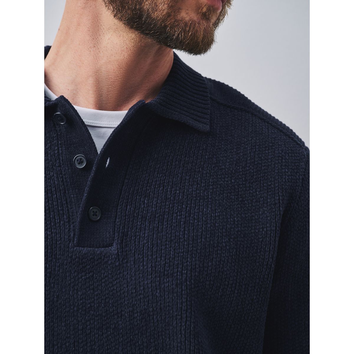 Polo côtelé en maille chenille bleu marine, NEXT