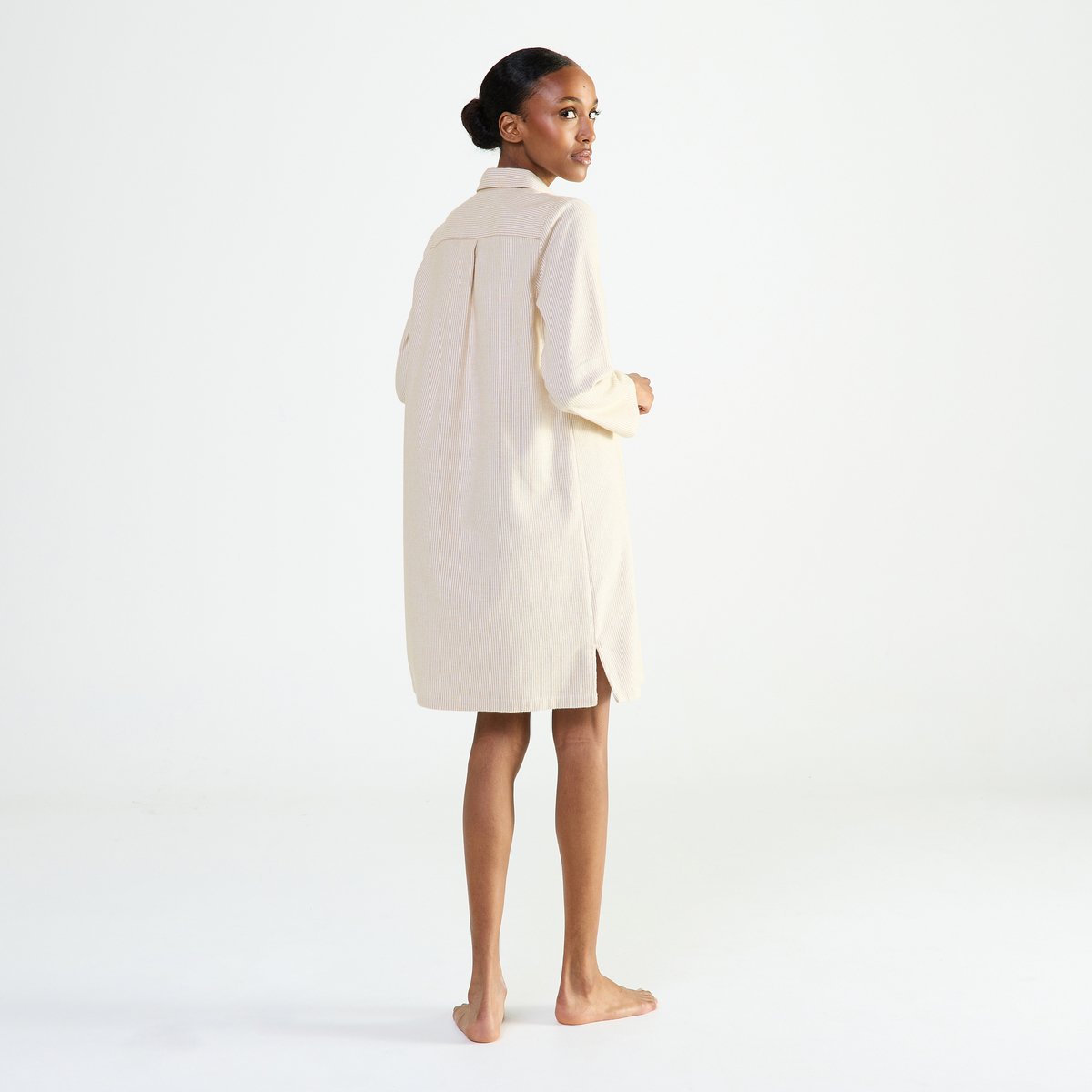 Chemise de nuit col classique en flanelle de coton FLANELLE RAYÉE beige, LAURENCE TAVERNIER
