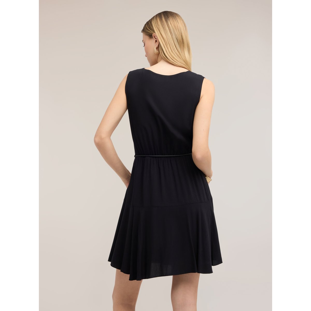 Robe évasée avec ceinture tressée noir, MOTIVI