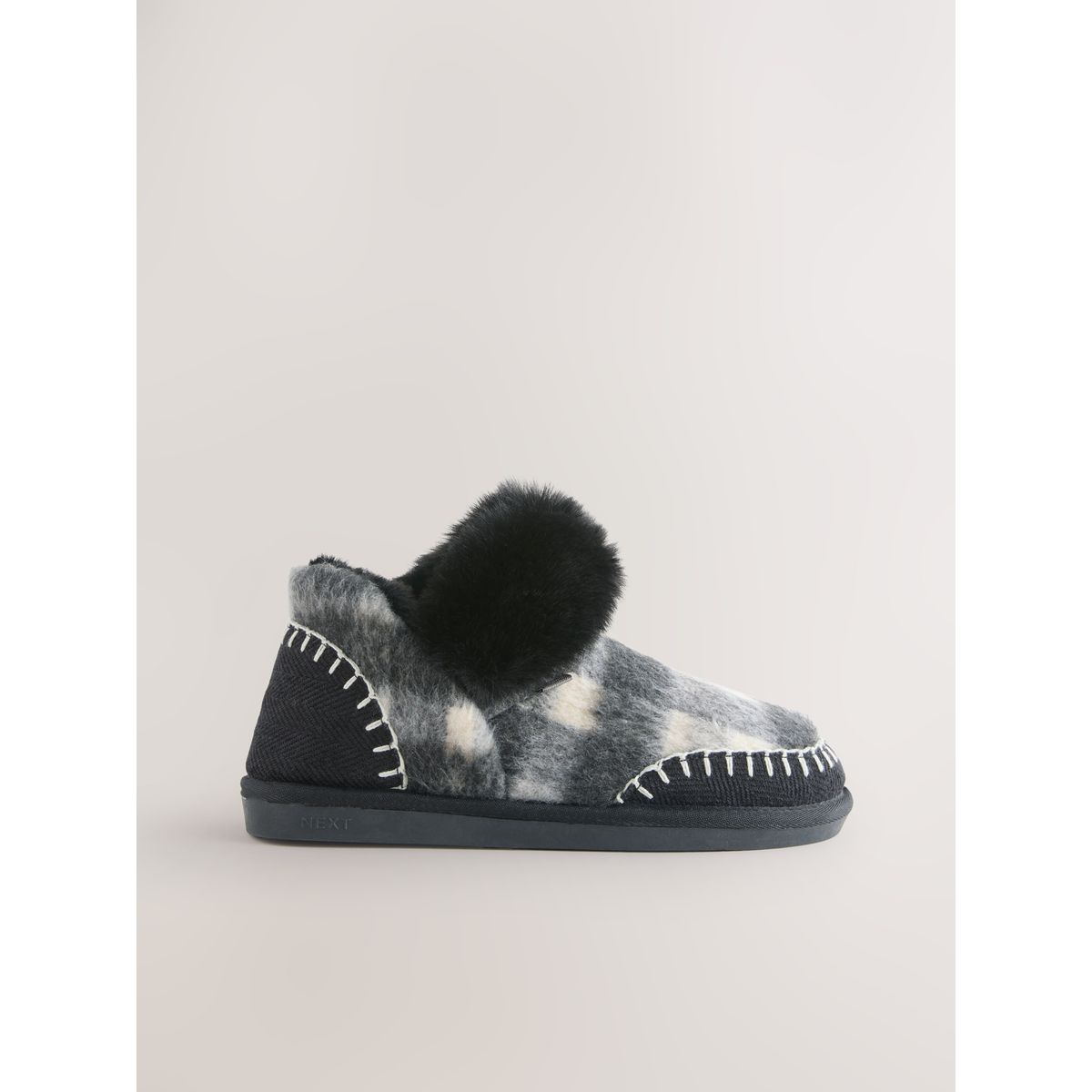 Chaussons bottines en imitation fourrure gris à carreaux, NEXT