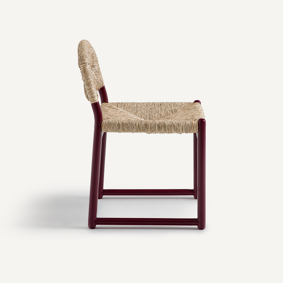 Lyla Chair in Lacquered Solid Oak and Straw dark red, AM.PM