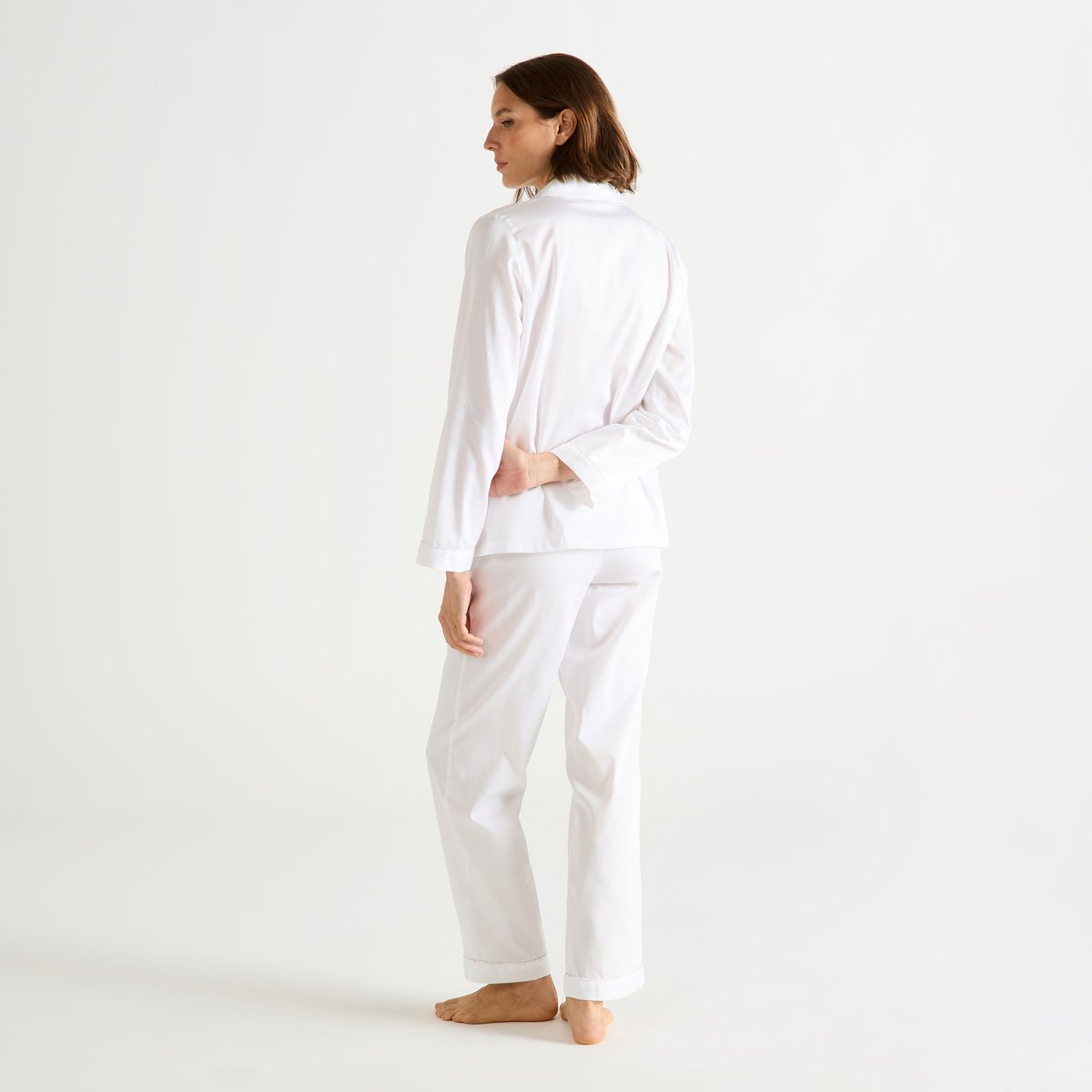 Pyjama col tailleur en satin ESSENTIEL UNI blanc, LAURENCE TAVERNIER