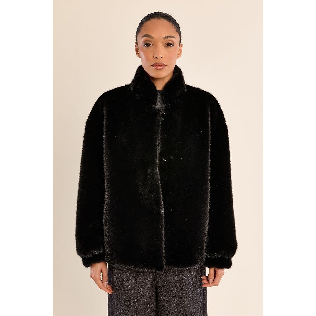 Manteau en tissu duveteux, col montant noir, MOLLY BRACKEN