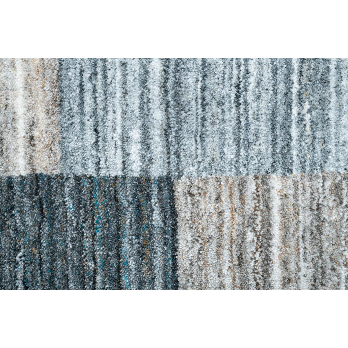 Tapis Kenley fait main en polyester gris foncé, THEKO