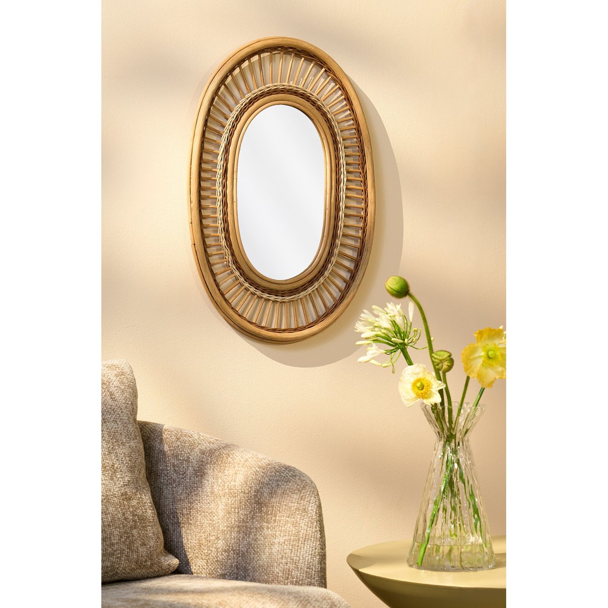 Miroir mural en rotin tressé OVAL ocre, MICA DECORATIONS