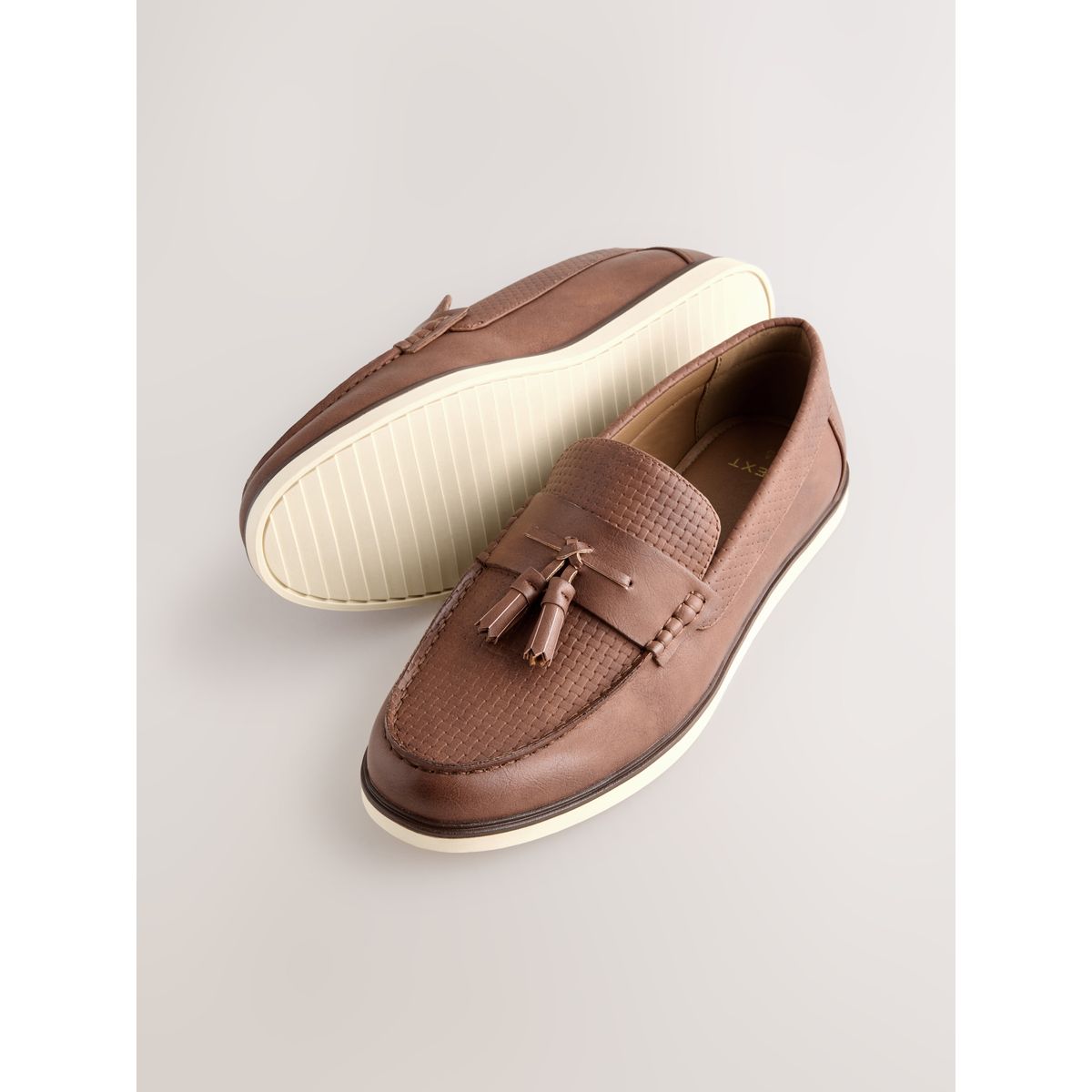Mocassins à glands gaufrés marron fauve, NEXT
