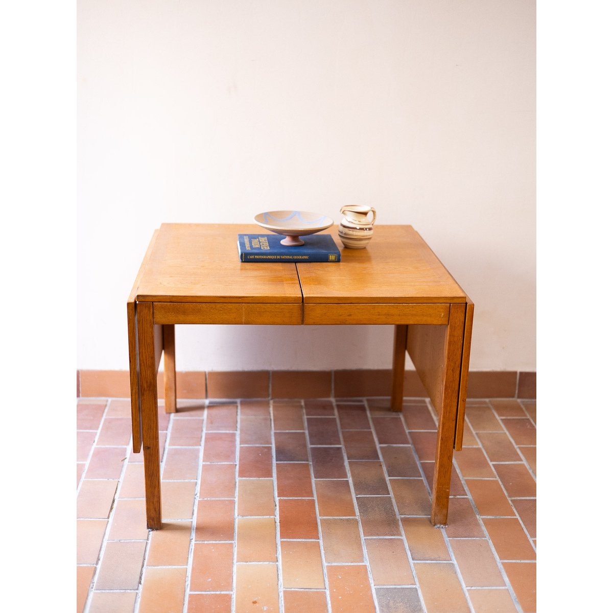 Table à manger polyvalente Karla N°1253 - Bon état bois clair, DEBONGOUT