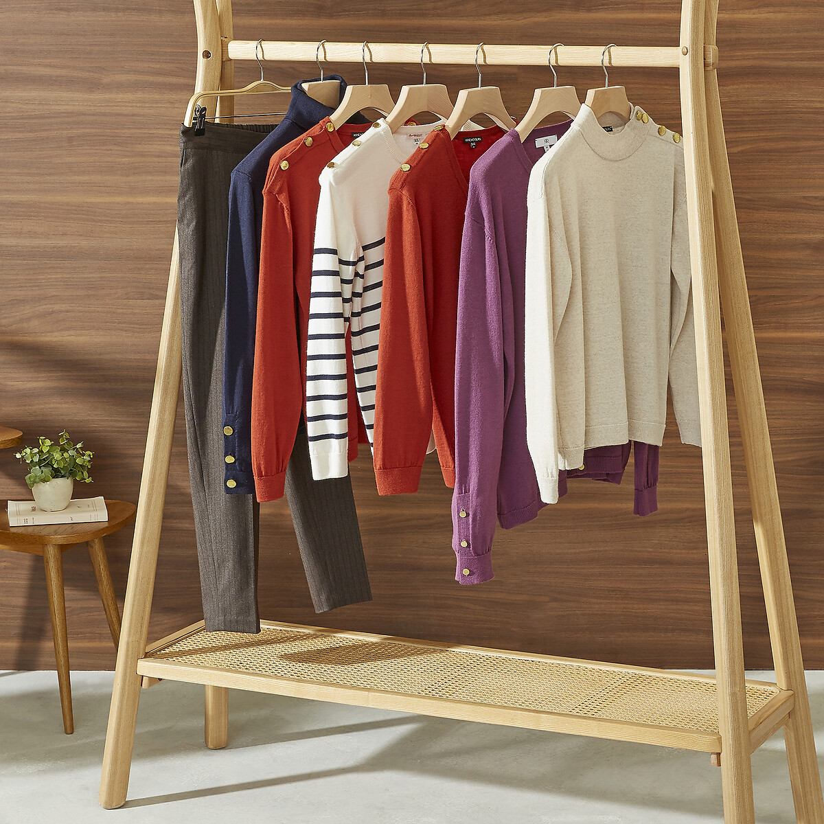 Wool Blend Jumper in Fine Knit with Crew Neck black, ANNE WEYBURN