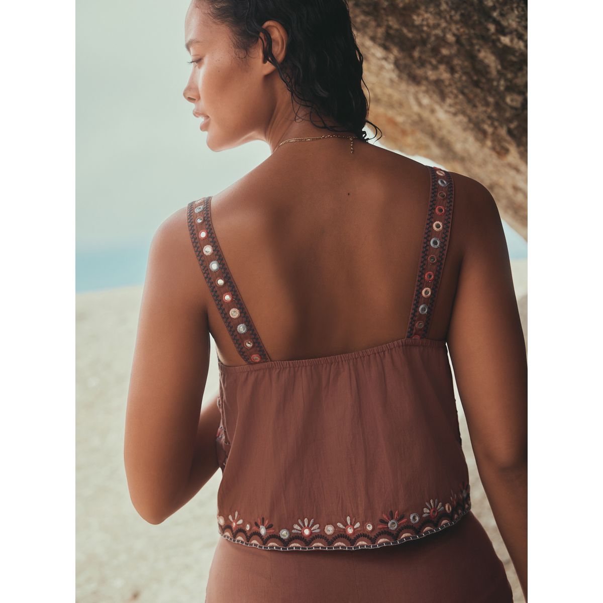 Top sans manches avec détails miroir brodés marron rouille, NEXT