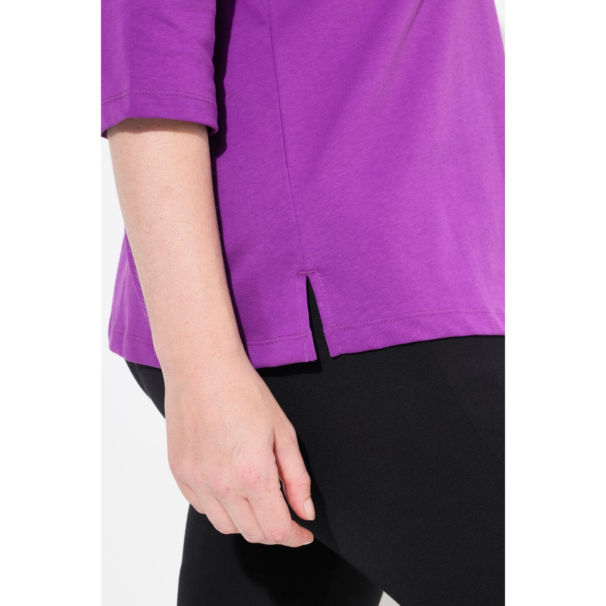 T-shirt avec collier fantaisie mûres, ULLA POPKEN