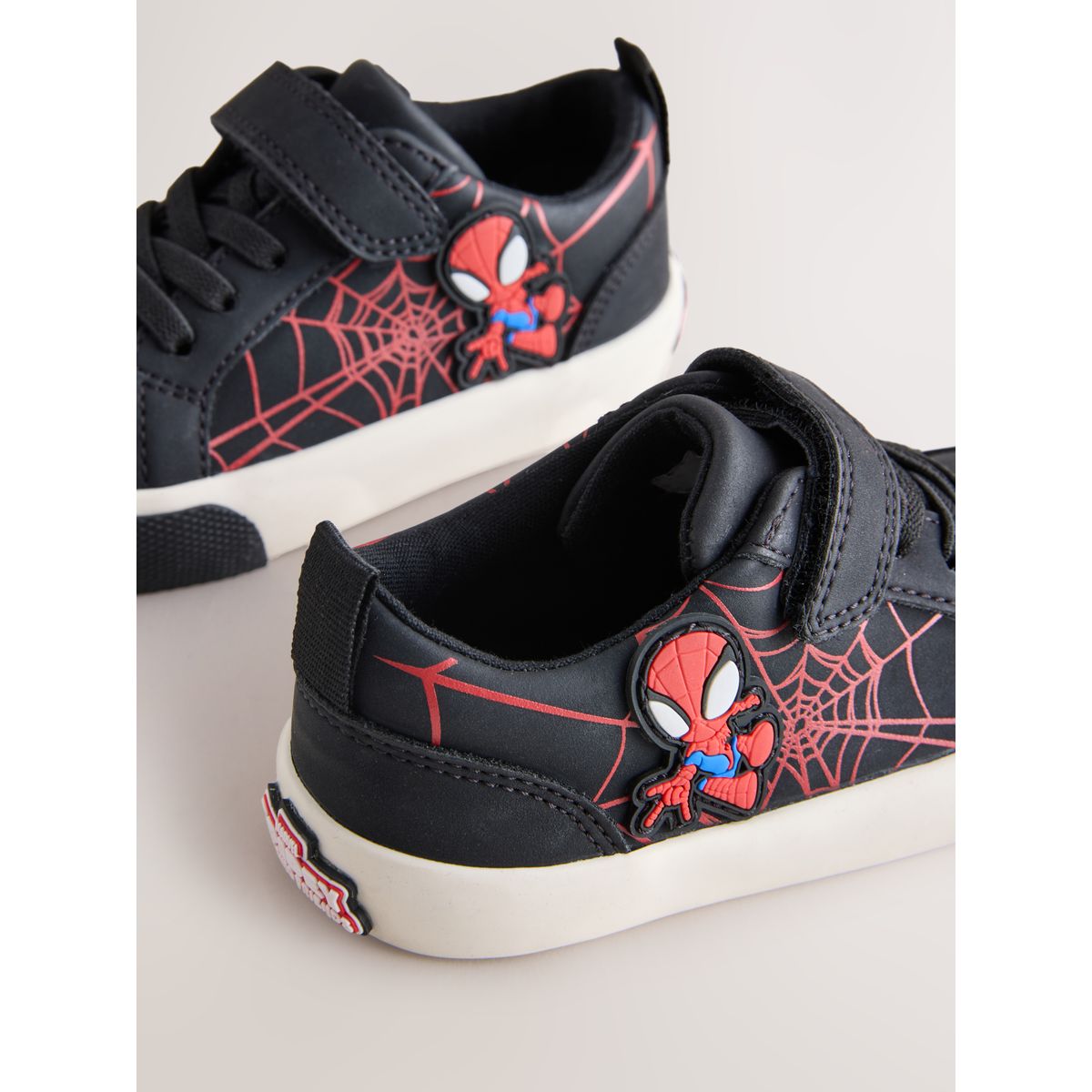 Baskets à lacets élastiques et scratch spiderman noir/rouge, NEXT