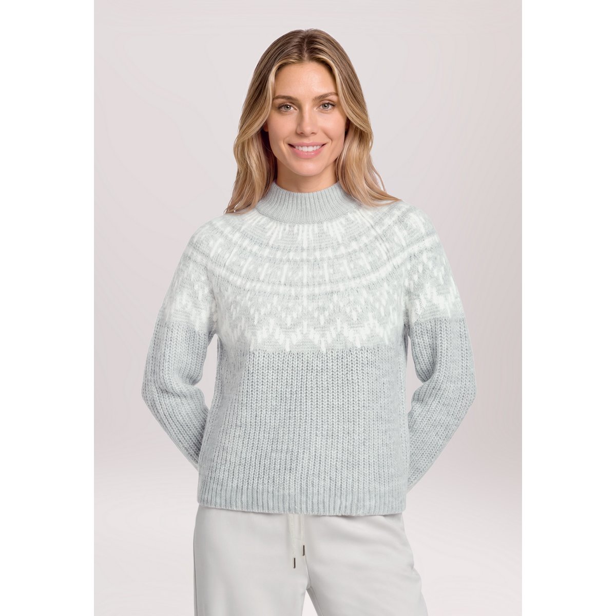 Pull-over en maille à motif jacquard gris/blanc, BETTY & CO