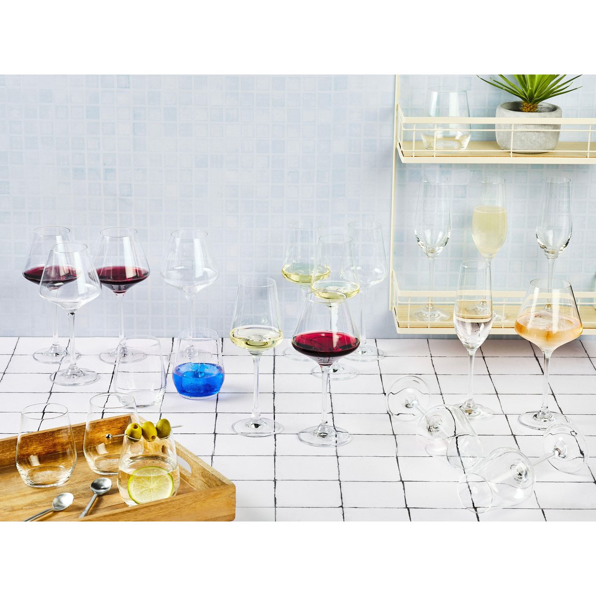 Verre à pied 47cl LAGOM - 6 pièces transparent, BJORN