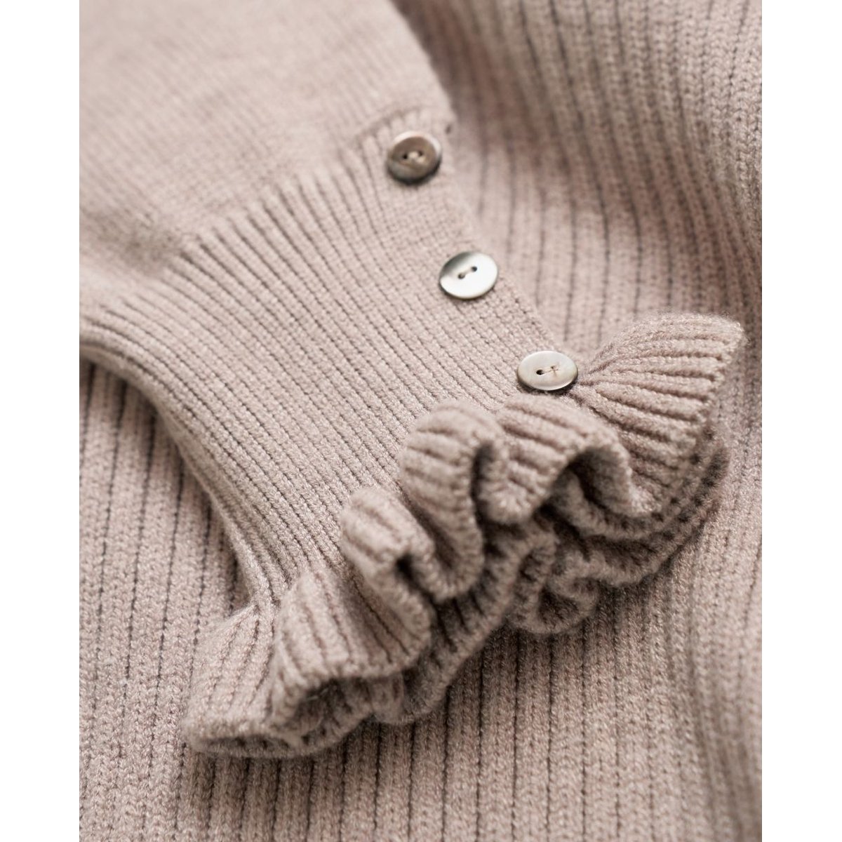 Pull de grossesse et allaitement Dorothée taupe, CACHE COEUR