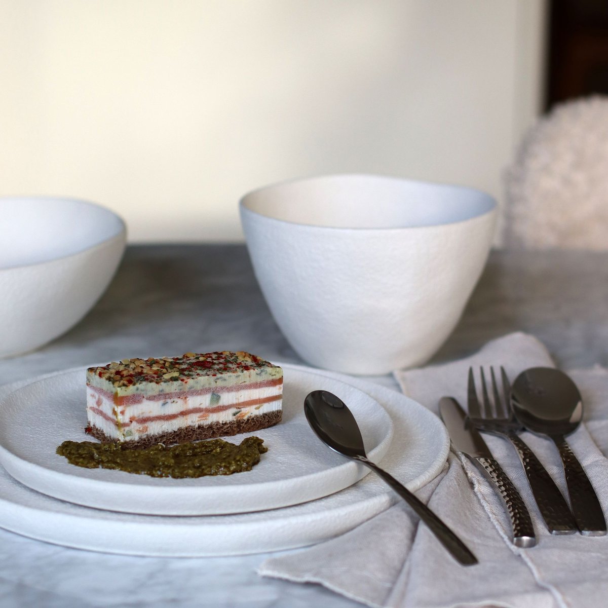 Lot de 6 assiettes plates en grès 27cm, SNOWSTACK blanc, OGO LIVING