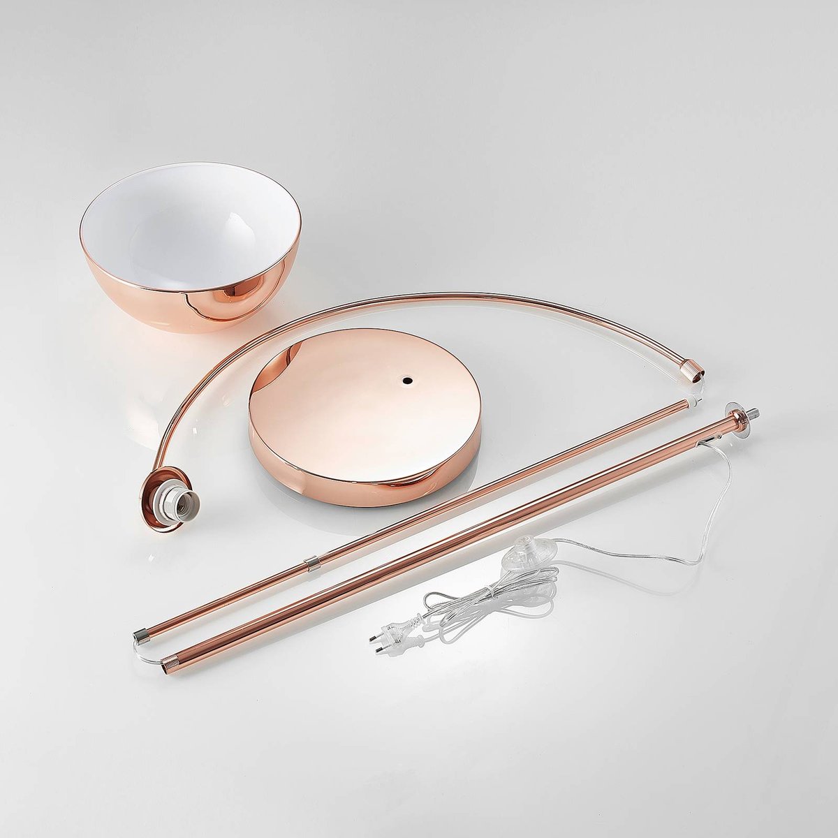 Lampadaire en métal moderne, Lennart cuivre, LINDBY