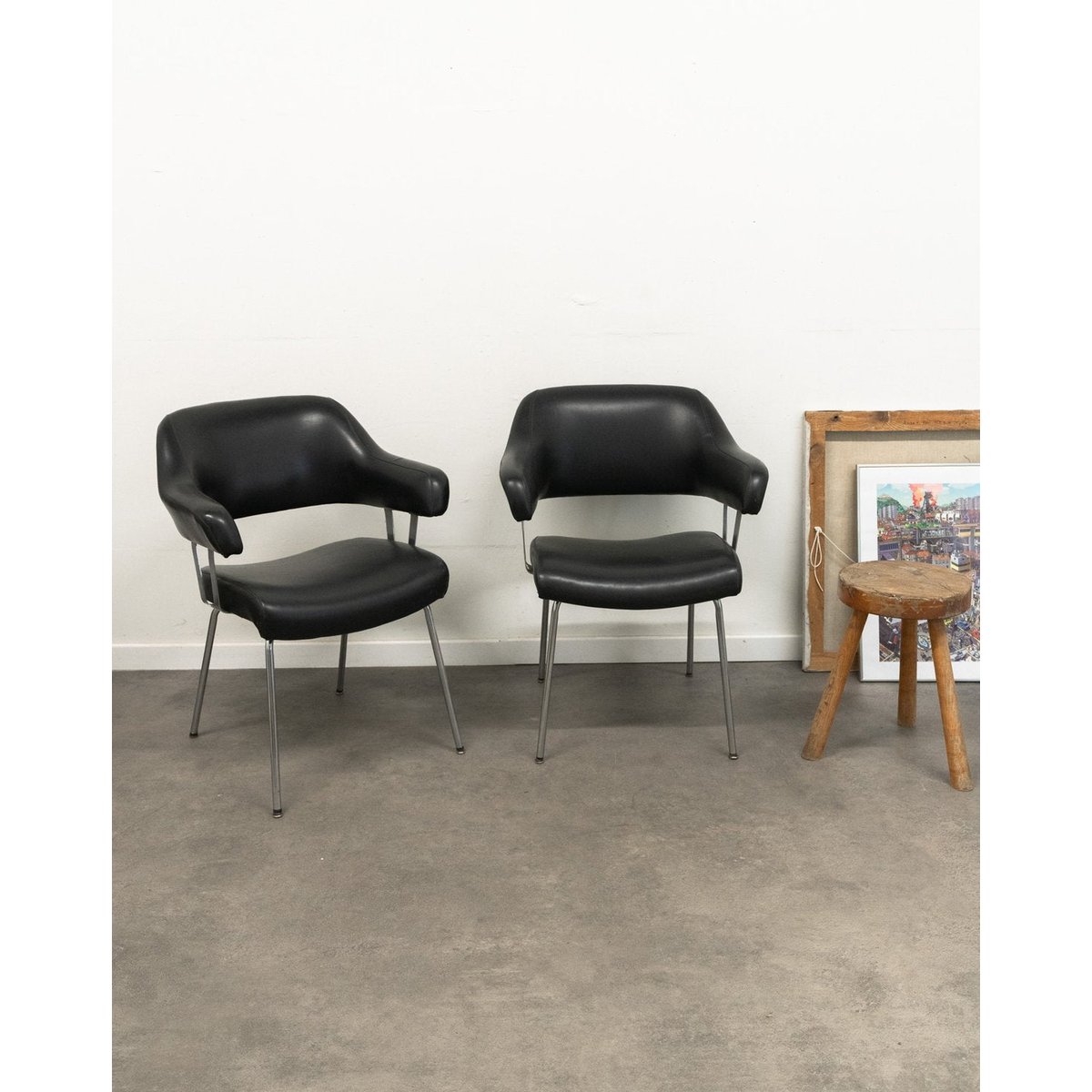 Paire de fauteuils en skaï et métal Jakob N°1289 - Bon état noir, DEBONGOUT