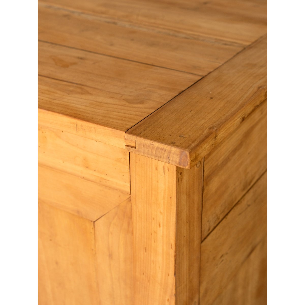 Buffet coffre en bois Gilbert N°1726 - Bon état bois clair, DEBONGOUT