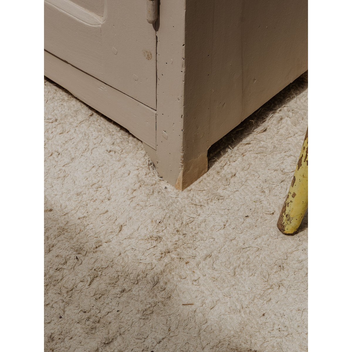 Armoire en bois beige Blandine N°428 - Bon état bois foncé, DEBONGOUT