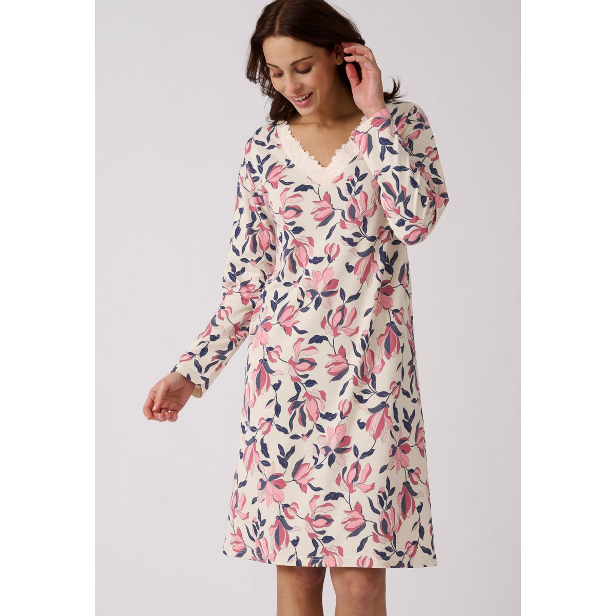 Chemise de nuit Thermolactyl en maille jersey marron beige fleuri, DAMART
