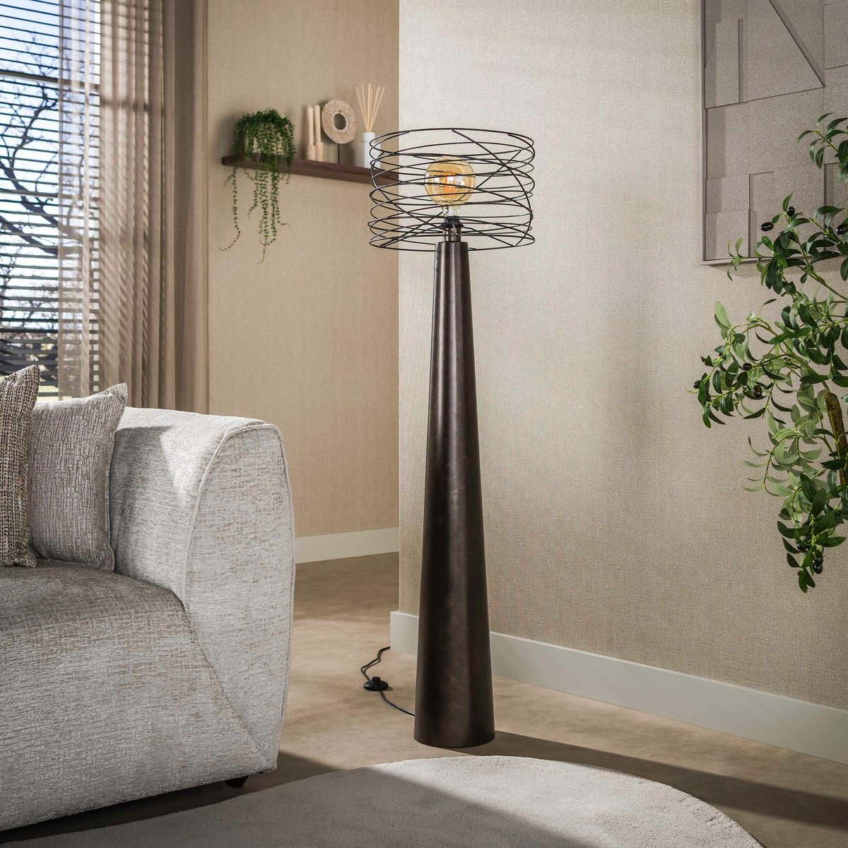 Lampadaire en métal, pied conique RALF brun, PIER IMPORT