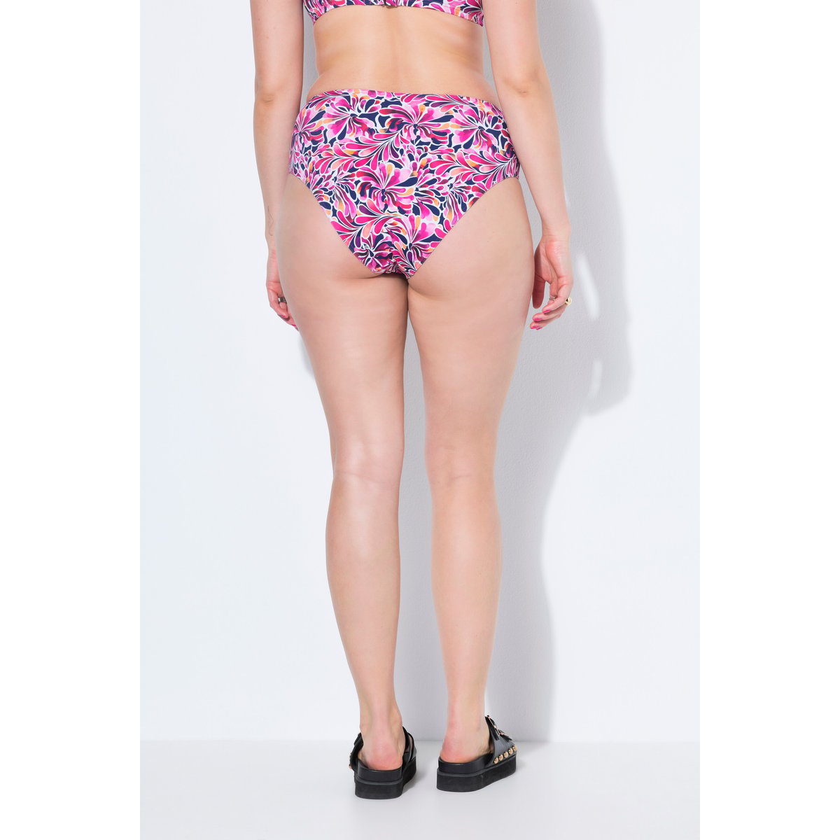 Bas de bikini fleuri, taille haute bleu foncé, STUDIO UNTOLD