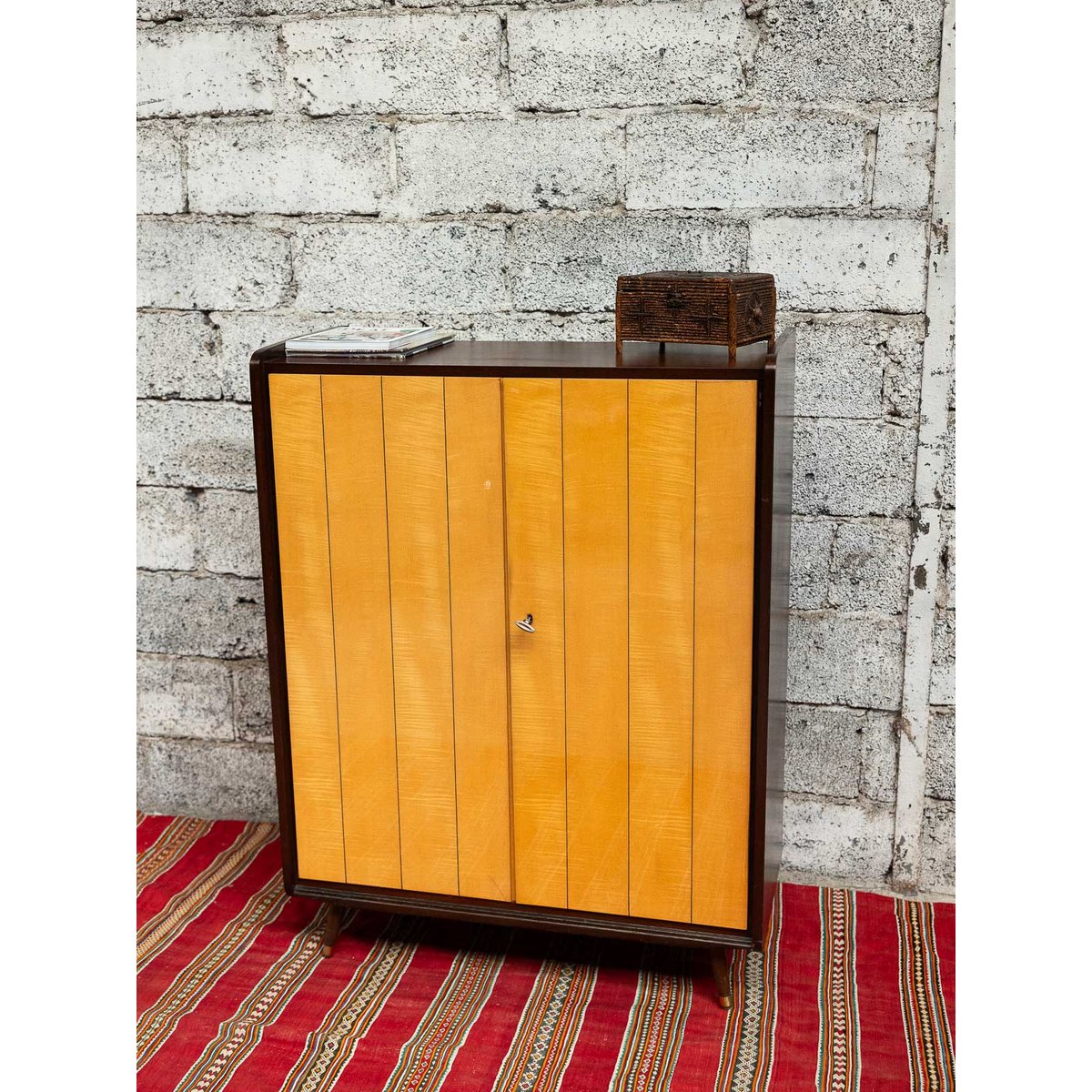 Armoire bicolore Magda N°719 - Bon état marron, DEBONGOUT