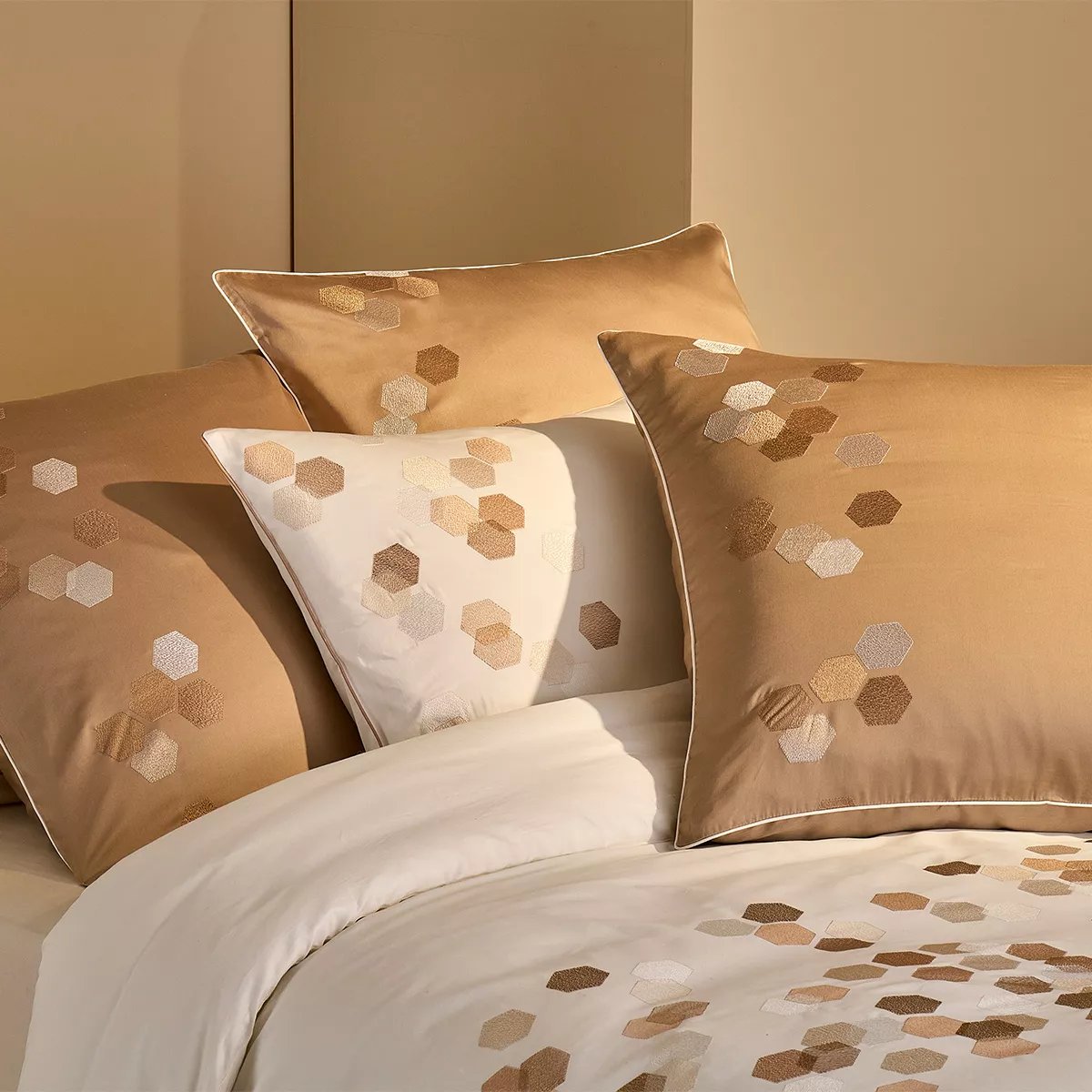 Housse de couette satin de coton Hexagones angora, GARNIER THIEBAUT