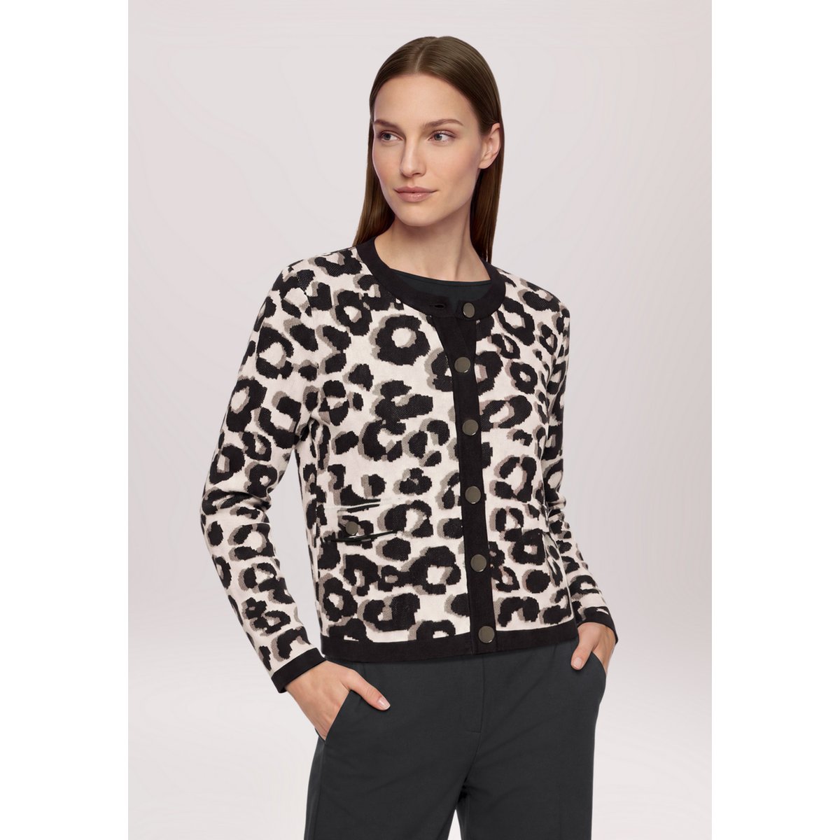 Cardigan en maille à motif jacquard patch black/beige, BETTY BARCLAY