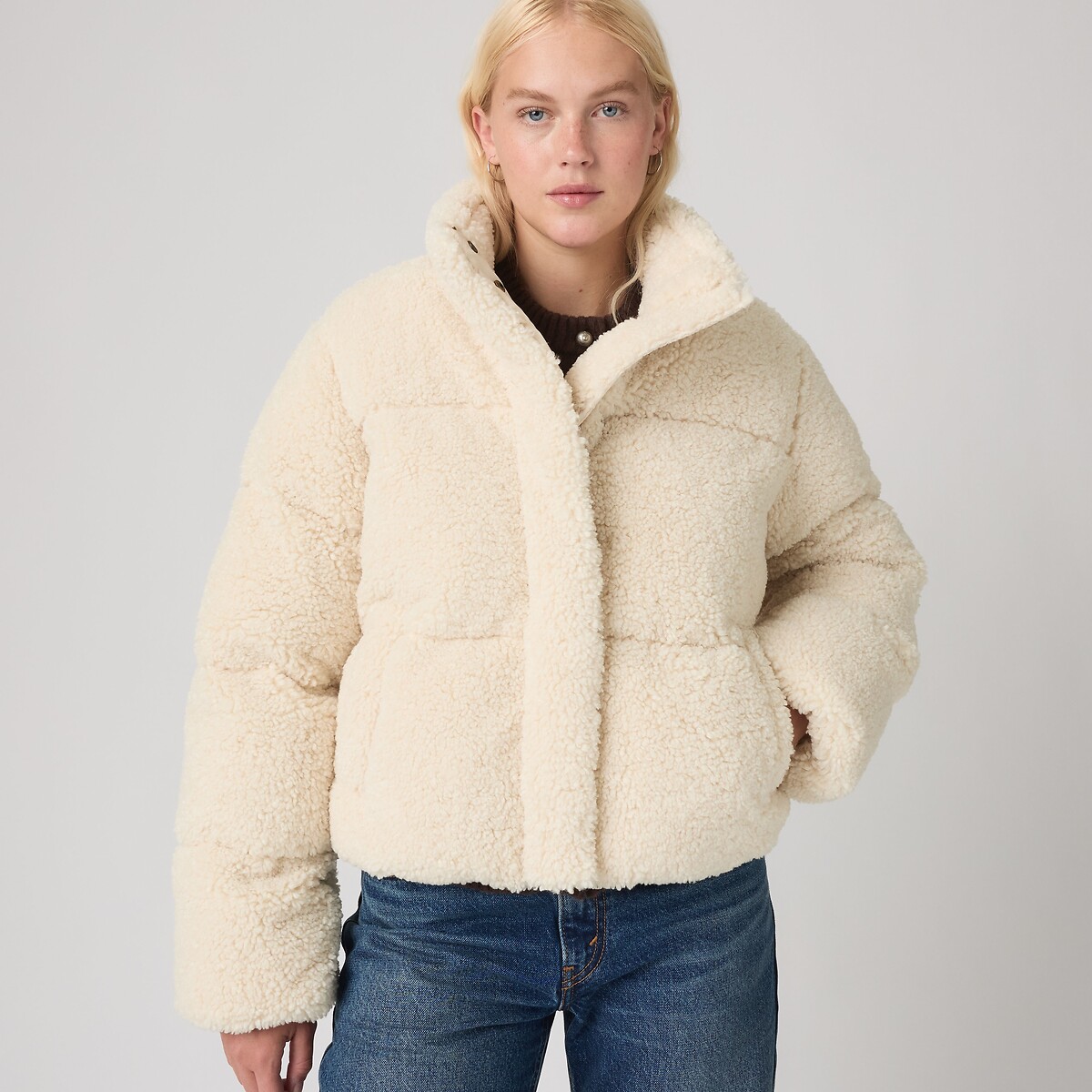 Doudoune courte col montant, en sherpa ecru, LEVI'S