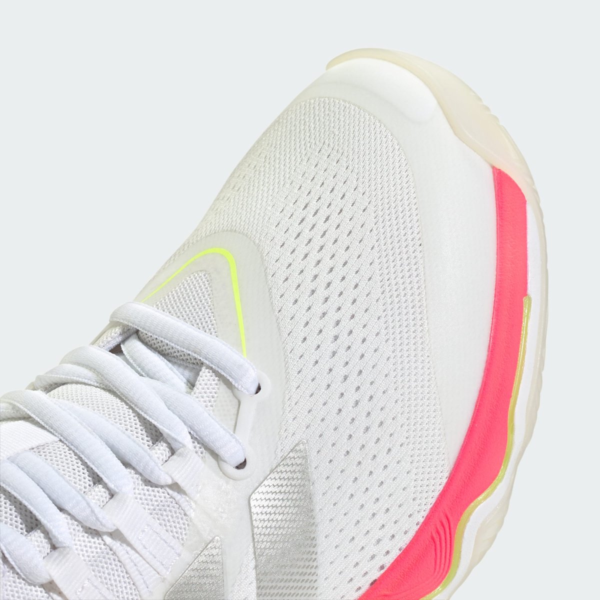 Chaussure Crazyflight 7 Chaussure Crazyflight 7 cloud white / tech grey metallic / solar turbo, adidas Performance