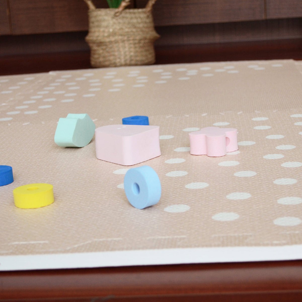 Tapis puzzle éducatif motif de points 6 pièces beige, MEOW BABY