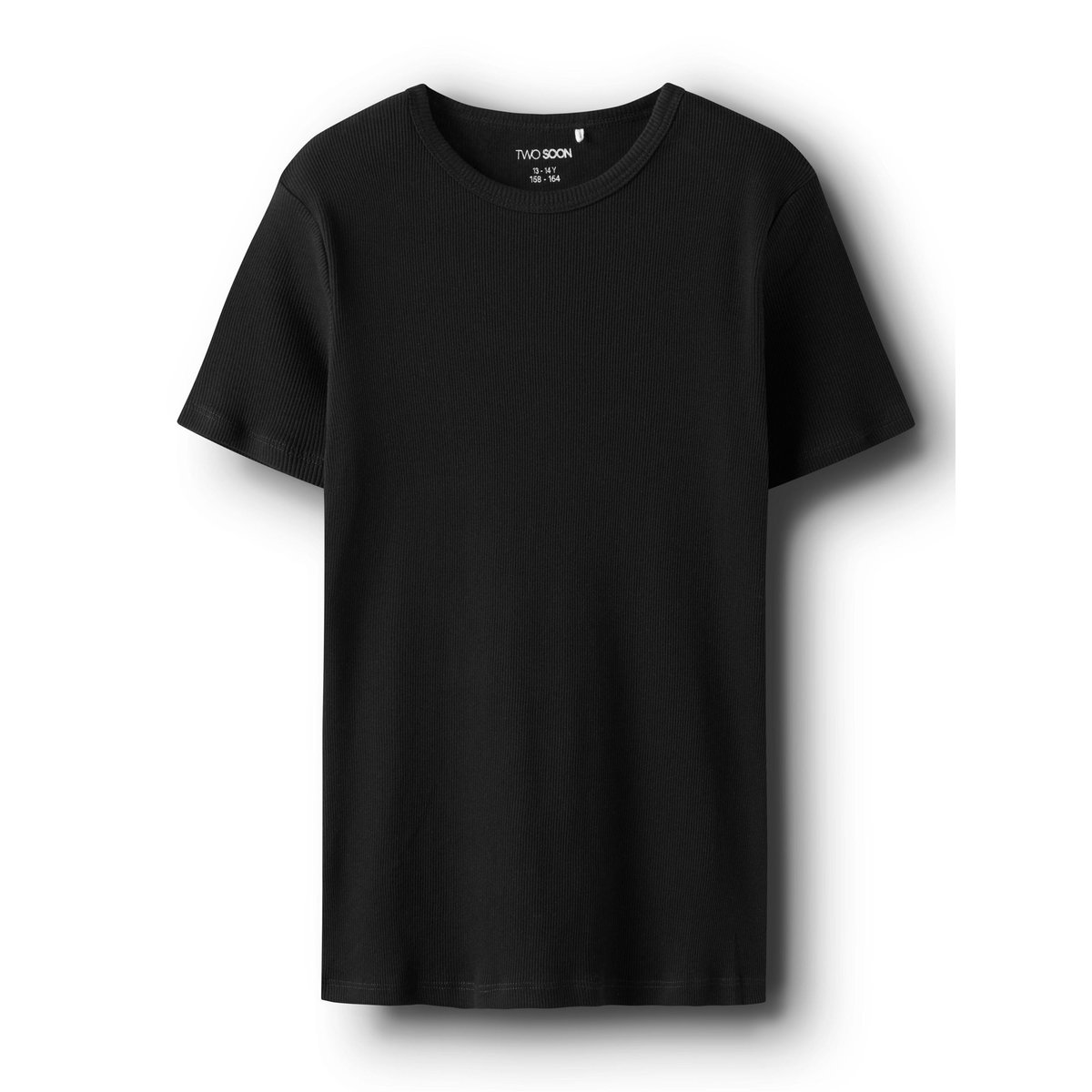 Top black, TWO SOON