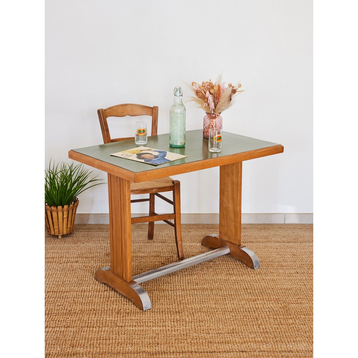 Table à manger bistro en formica Denise N°1173 - Bon état bois clair, DEBONGOUT