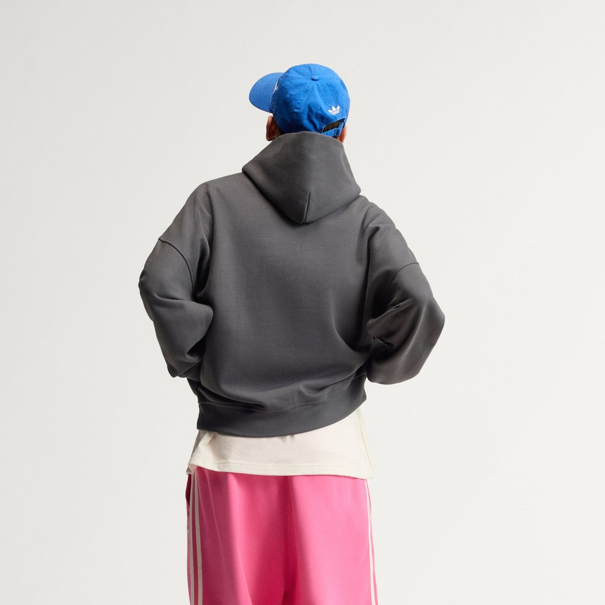 Sweat-Shirt À Capuche Adisignature Ny utility black, adidas Originals