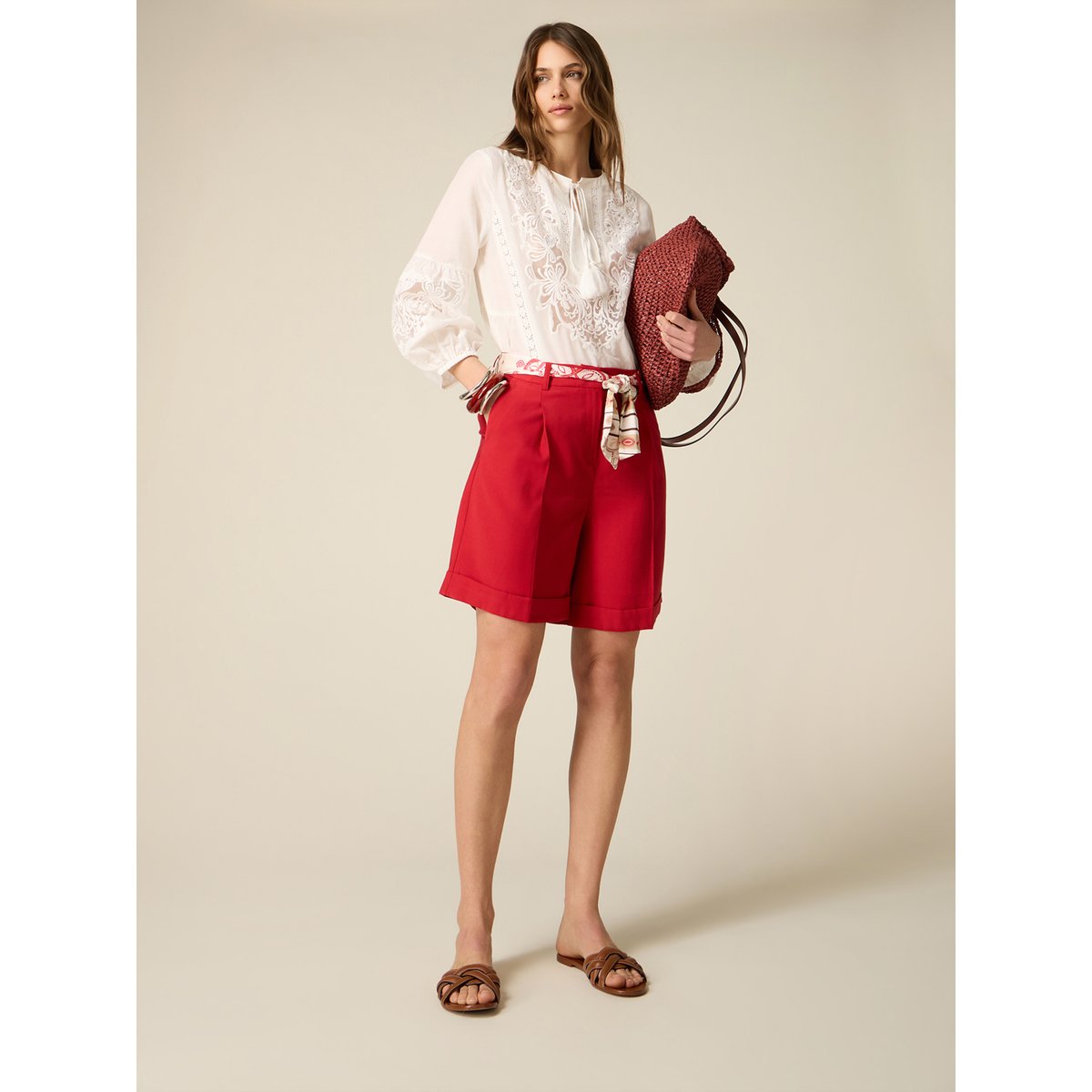 Bermuda avec ceinture fantaisie. rouge, OLTRE