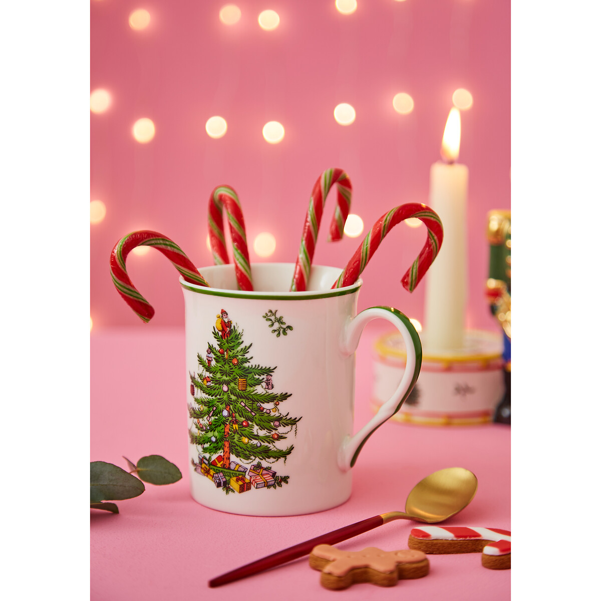 Set of 4 Christmas Tree Mugs in 340ml white, SPODE