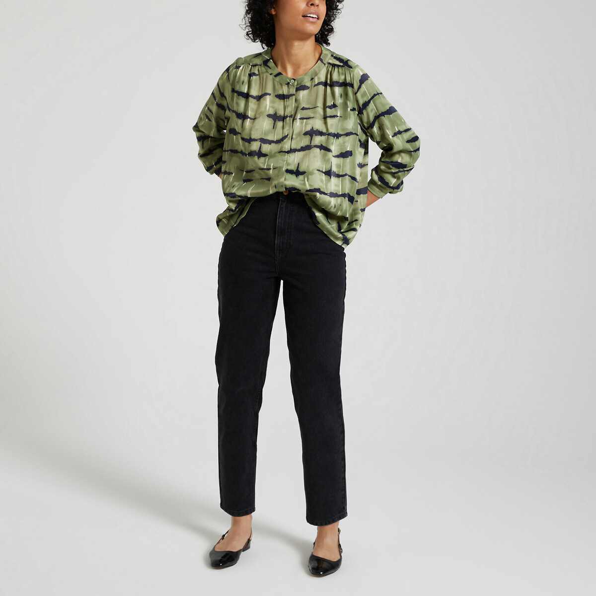 Blouse satinée, imprimé zèbré vert/noir, VILA