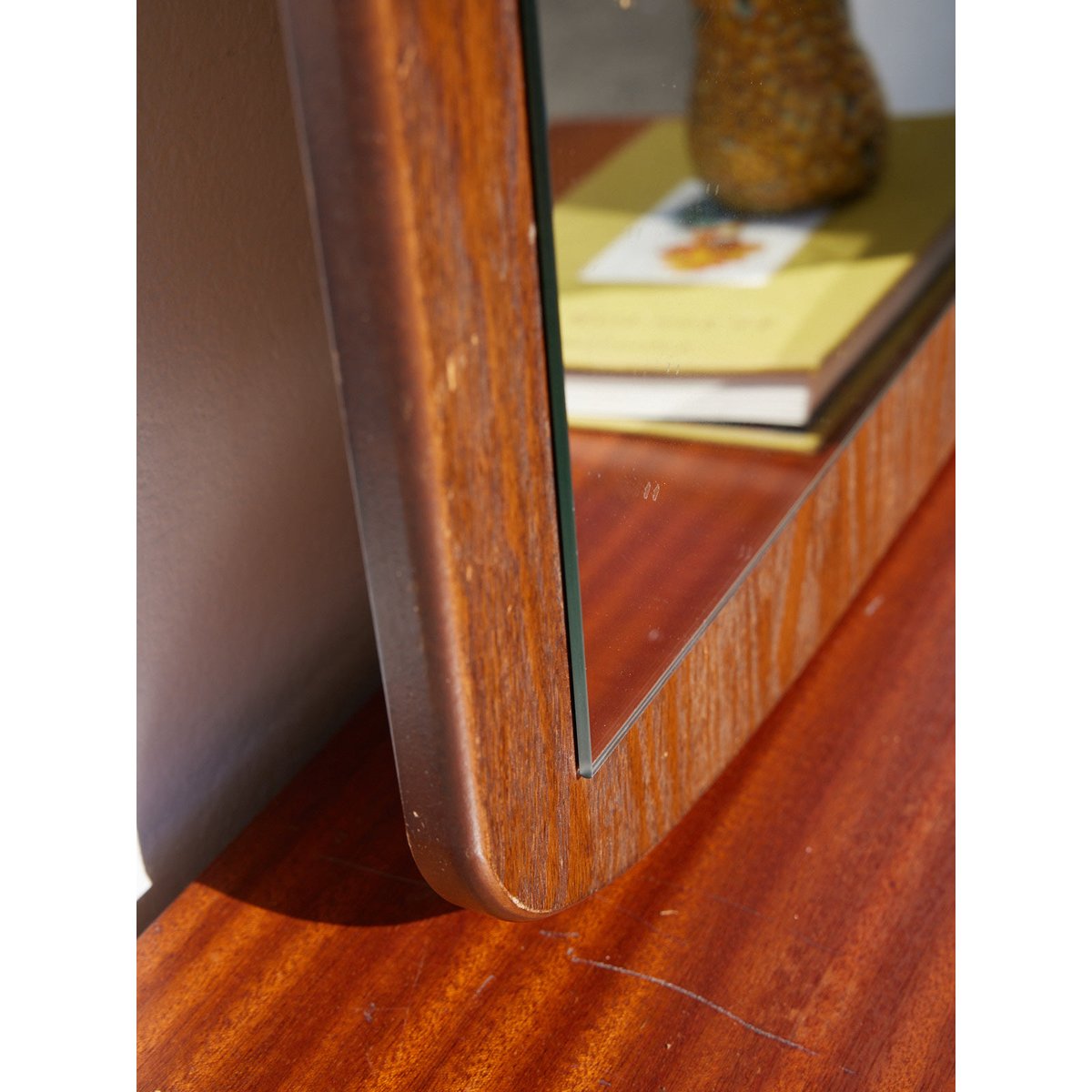 Grand miroir en bois Georges N°1442 - Bon état bois clair, DEBONGOUT