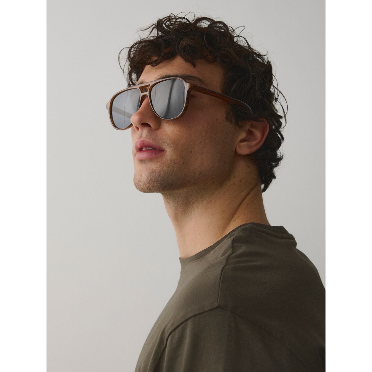 Lunettes de soleil épaisses style aviateur corne brun miel, NEXT