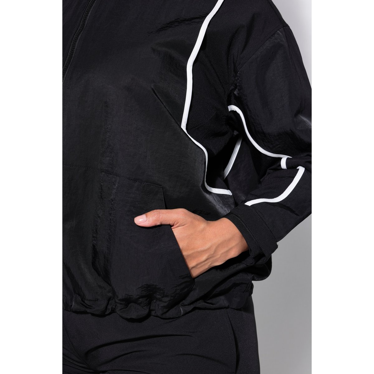 Veste de survêtement, passepoils fantaisie noir, ULLA POPKEN