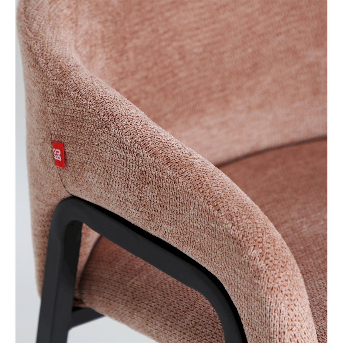 Lot de 2 fauteuils contemporains en fer rose poudré et noir mat, RECOLLECTION