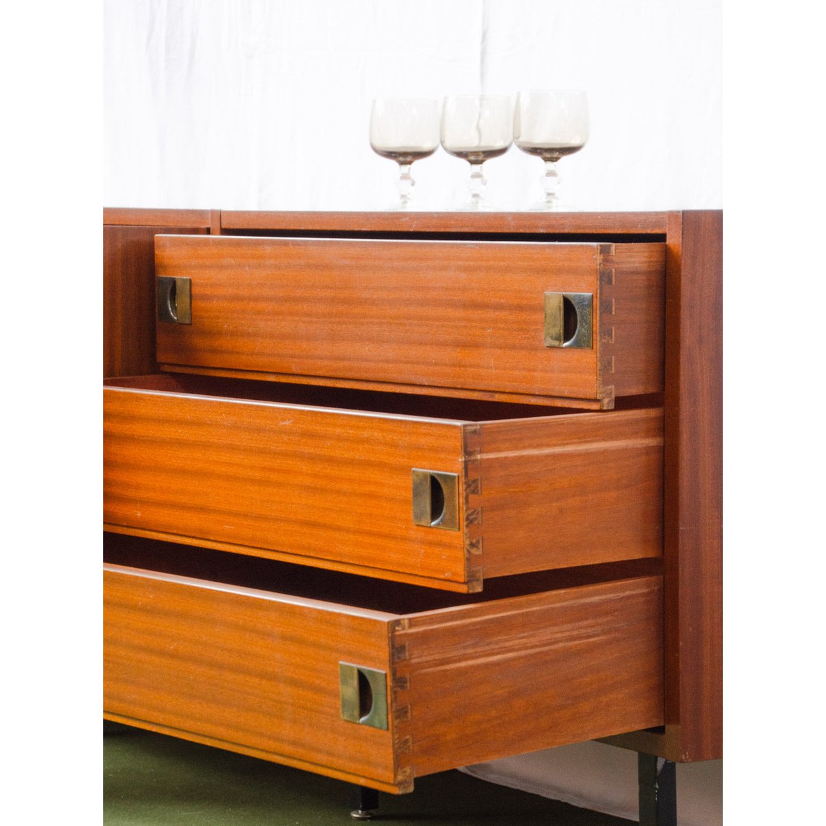 Enfilade en teck Margaret N°788 - Bon état bois foncé, DEBONGOUT