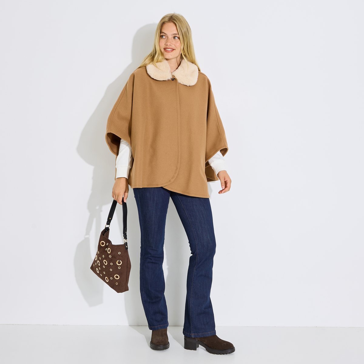 Poncho col imitation fourrure marron camel, GRAIN DE MALICE