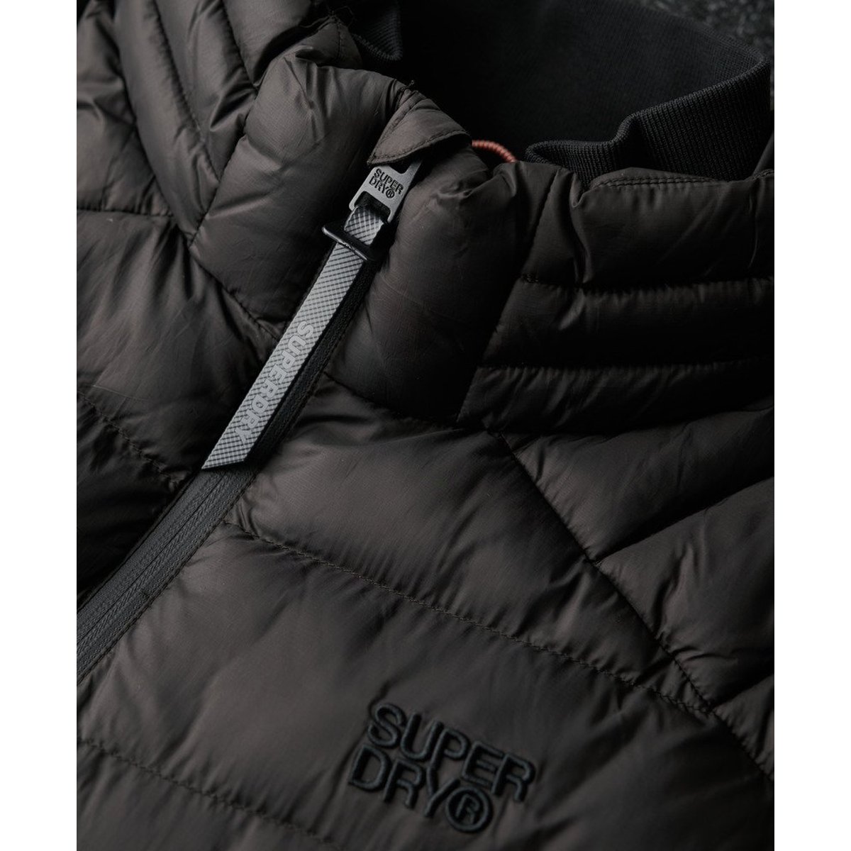 Veste rembourrée hybride en maille Storm noir, SUPERDRY