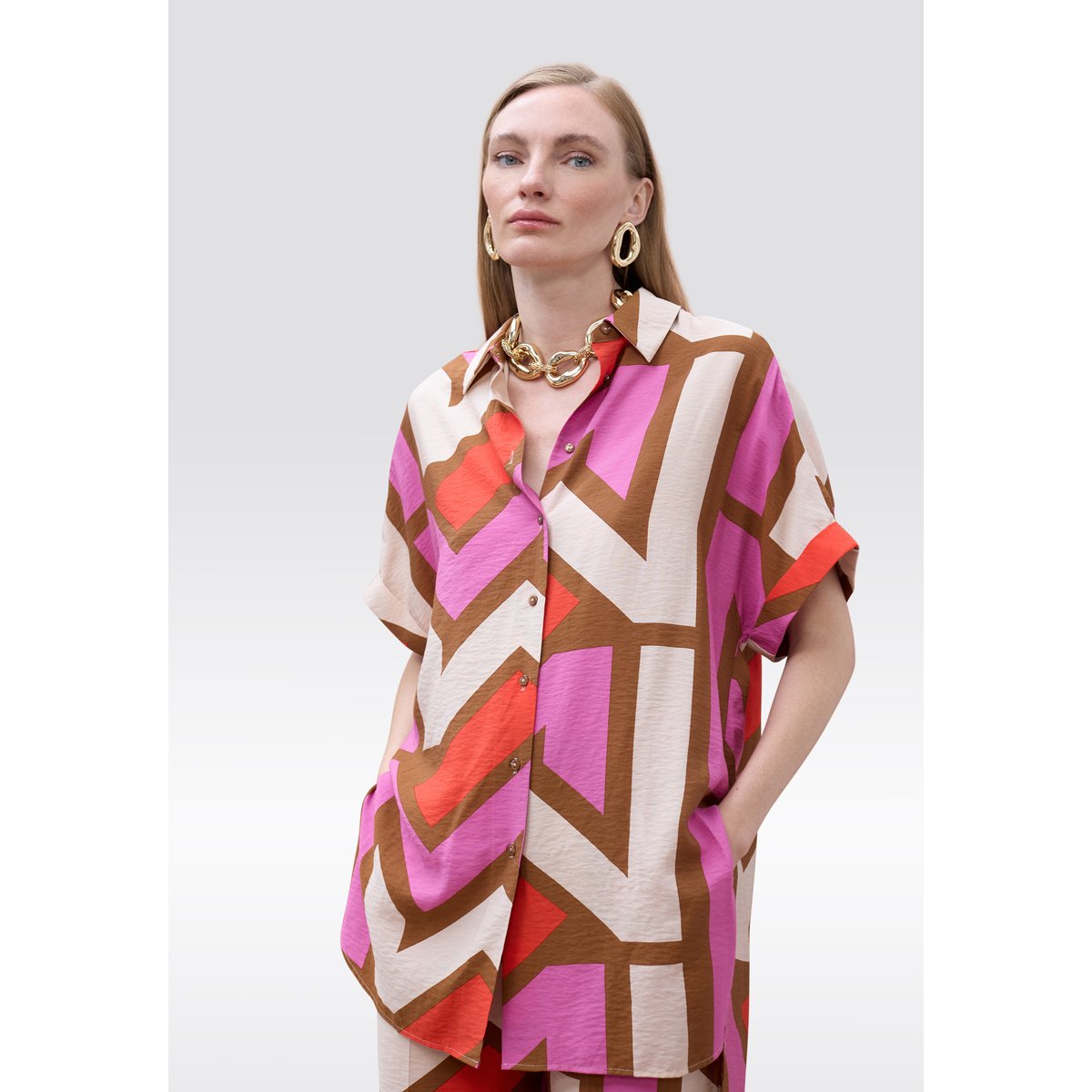 Chemise oversize à imprimé géométrique et manches courtes rose clair, LOLA CASADEMUNT