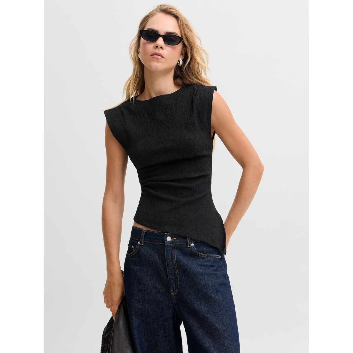 Top Asymétrique black 1, JJXX