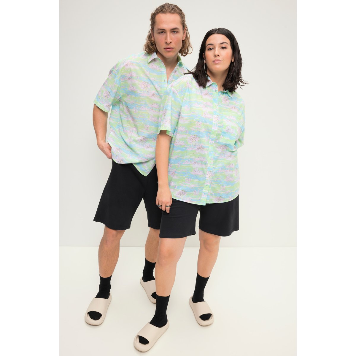 Chemise style hawaïenne oversized à imprimé bleu turquoise, STUDIO UNTOLD