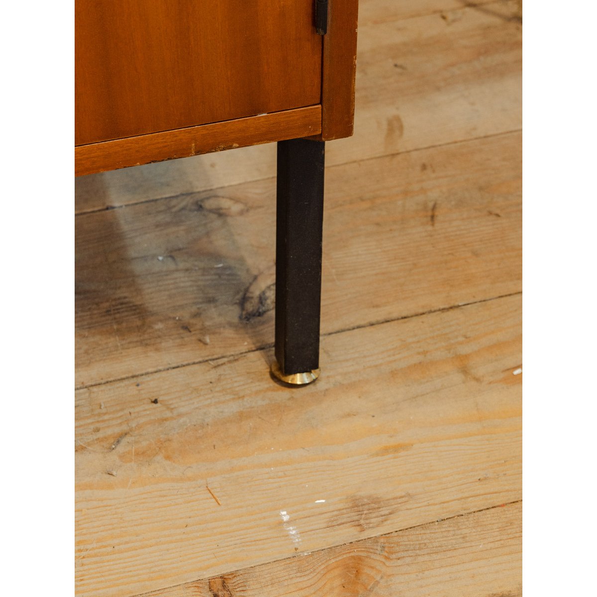 Bibliothèque en bois et métal noir Madeleine N°761 - Bon état bois foncé, DEBONGOUT