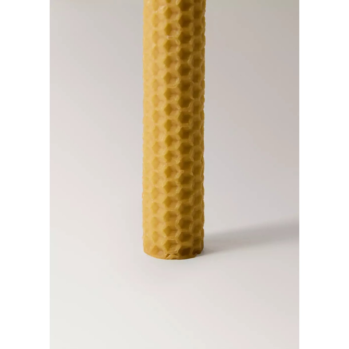 Bougies décoratives en cire d'abeille ocre, MANGO HOME